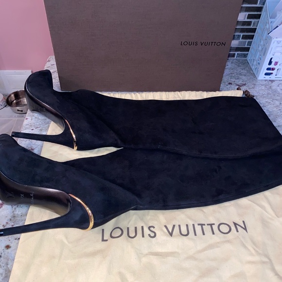 Black Suede Louis Vuitton Knee High Boots Size37.5 - Picture 1 of 8